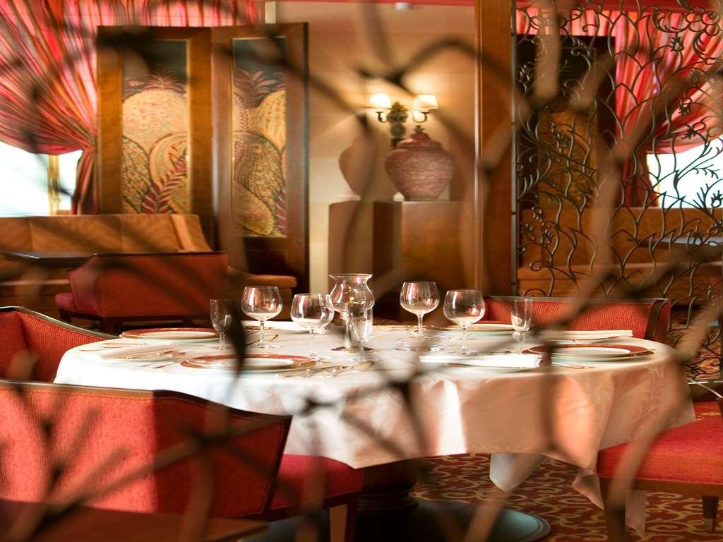 Royal Hotel Oran - Mgallery By Sofitel Εστιατόριο φωτογραφία
